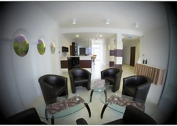 Meridian Thermal Akupunktura Es Termeszetgyogyaszati Centrum 3*