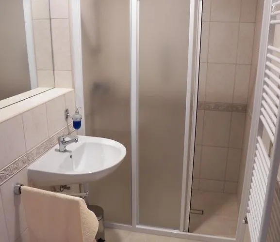 Meridian Thermal Akupunktura Es Termeszetgyogyaszati Centrum